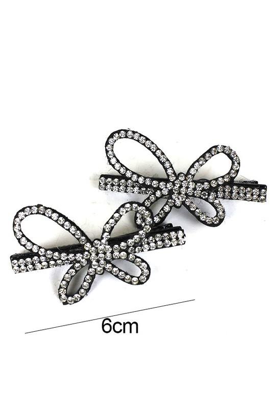 Image shows actual size of butterfly rhinestone clips, which is 6 centimeters